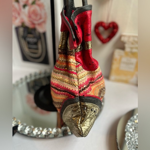 Cirque du Soleil vintages Faux Leather Embroidered Sequined Red Shoulder Bag - Picture 9 of 11